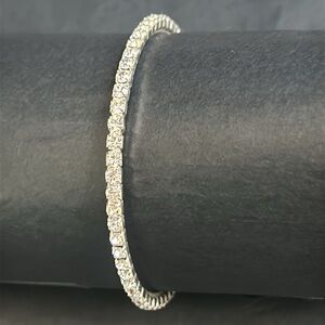 Women’s vintage dainty silver tone‎ crystal bangle bracelet one size